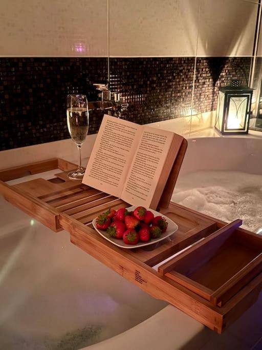 Apartment Schick, Gemuetlich & Naehe Therme *